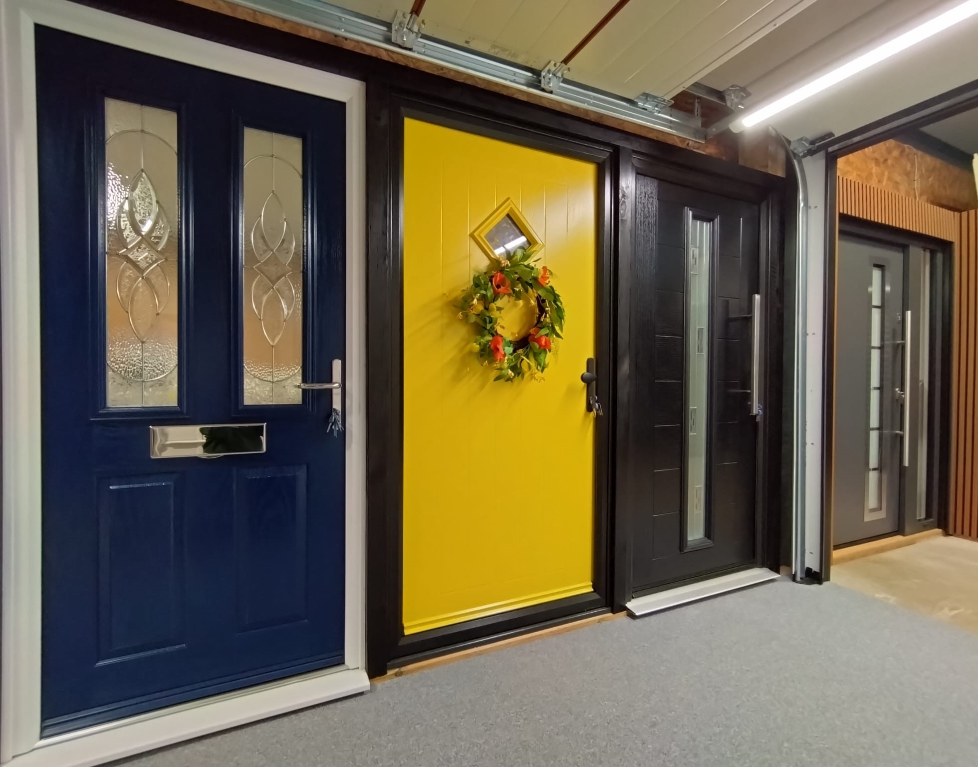 Garage doors & services in High Wycombe, Amersham & Beaconsfield Hormann Truedor Eden TR04 Steel Blue, Conwy TR3E Zinc Yellow, Tarell TR3B Jet Black